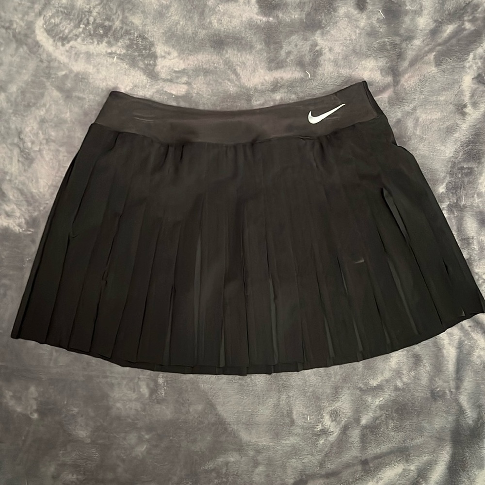 NIKE DRI-FIT Black Ruffled Skirt